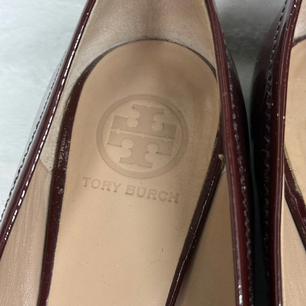 Tory Burch Reva Ballet Flats Burgundy Patent Leather Gold Medallion Womens‎ 7M